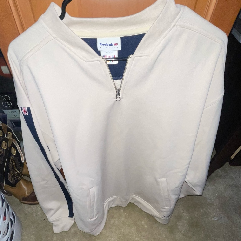 Vintage Reebok pull over